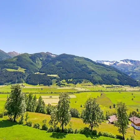 Near Slopes, Cleaning Included